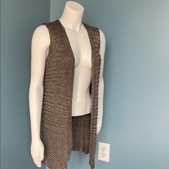 Chico’s Metallic Open Cardigan Sweater Vest size 1 - Picture 1 of 5